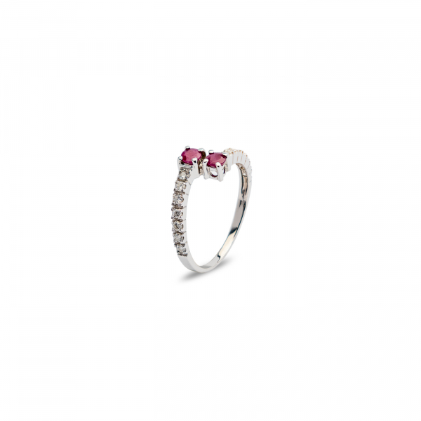 Sortija rubíes y diamantes